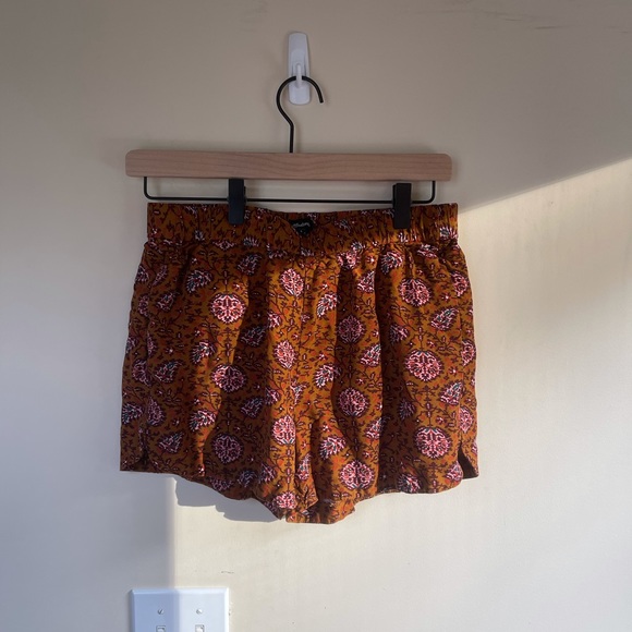 Madewell Pattern Shorts - Picture 1 of 5